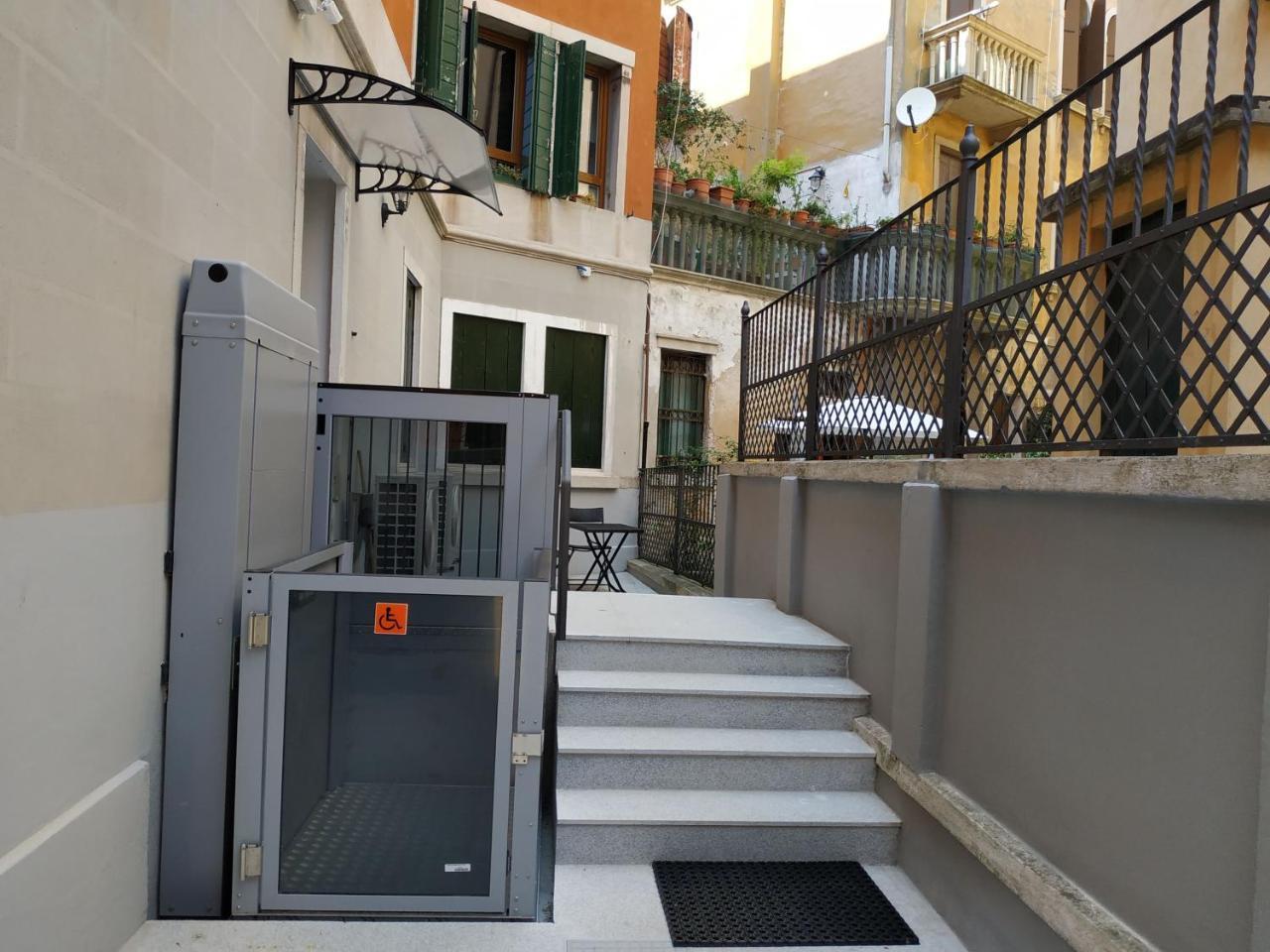 Hotel San Polo Star Venecia Exterior foto